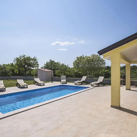 别墅 Modern With Pool And Parasol In Marčana