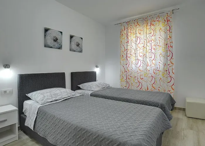 In With Pool And Adriatic Views Villa *