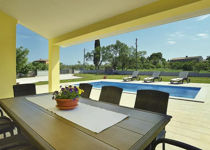 Villa In With Pool And Adriatic Views